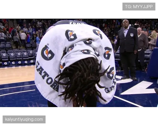 德里克·罗斯突破效率提升显著，助力球队关键回合得分爆发